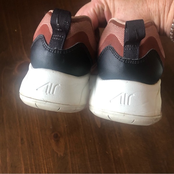 Nike Air Max 200 “Holiday Sparkle” Women’s shoes. Size 8.5. - Picture 10 of 15